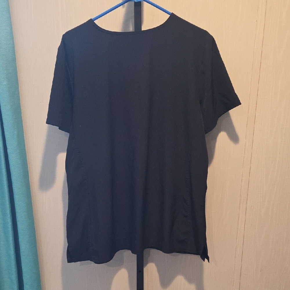 (J45) HeartSoul Black Short Sleeve Scrub Top Sz 2x - Picture 4 of 6